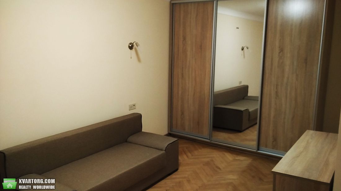 Rent out 1-room apartment. Киев,  Голосеевский пр — photo 1