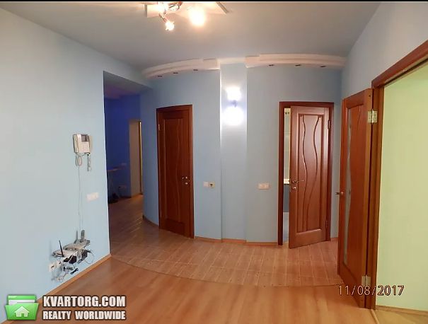 Rent out 3-room apartment. Киев,  Срибнокильская — photo 3