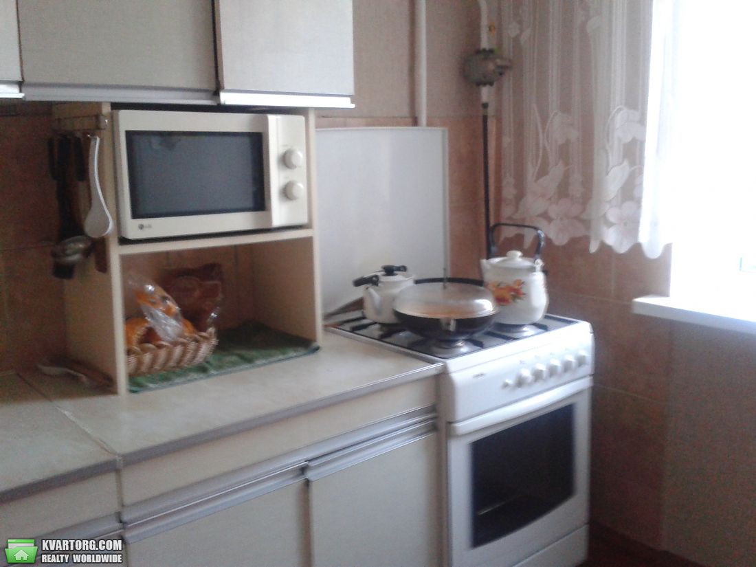 Sell 3-room apartment. Киев,  Свободы пр — photo 1