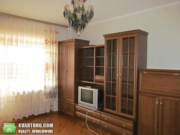 Rent out 3-room apartment. Киев,  Бажана — photo 7