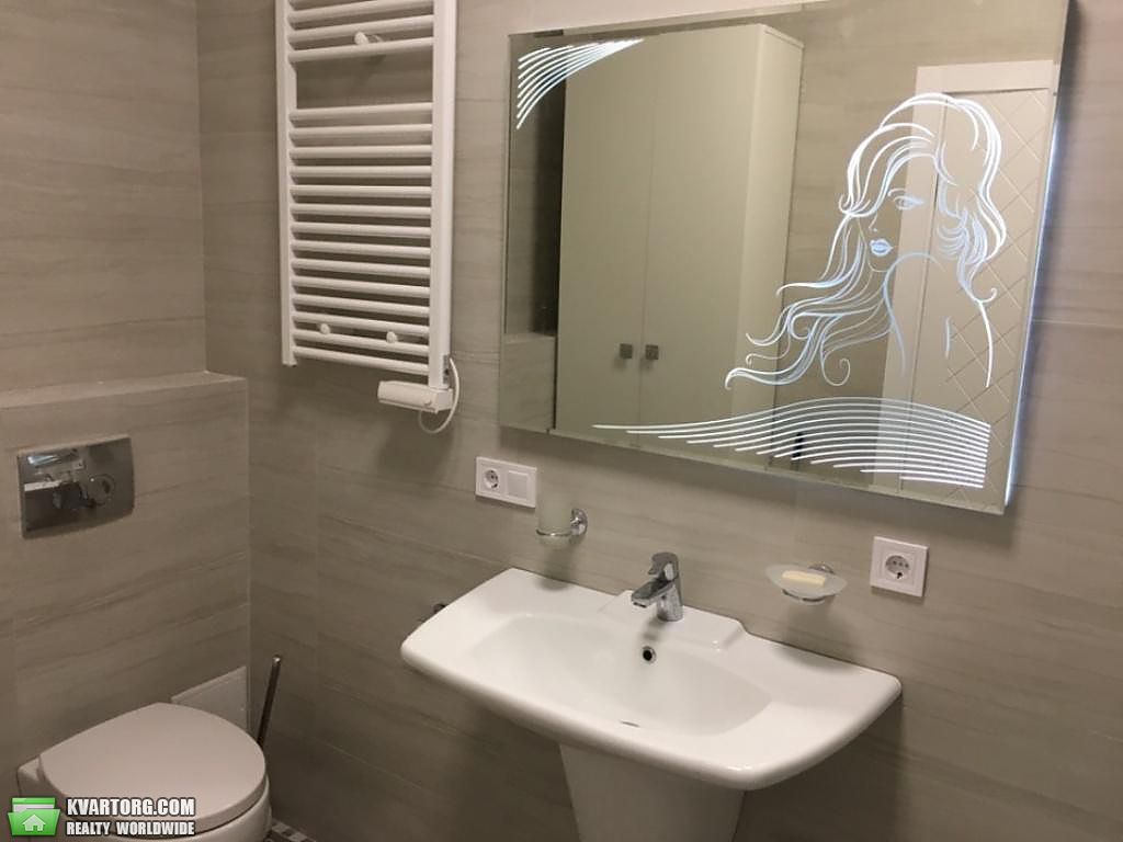 Rent out 2-room apartment. Киев,  Глубочицкая — photo 8