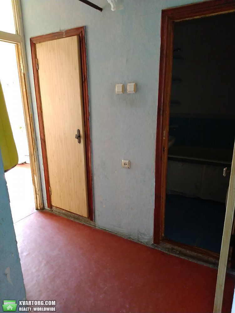 Rent out 1-room apartment. Киев, Харьковское шоссе — photo 4