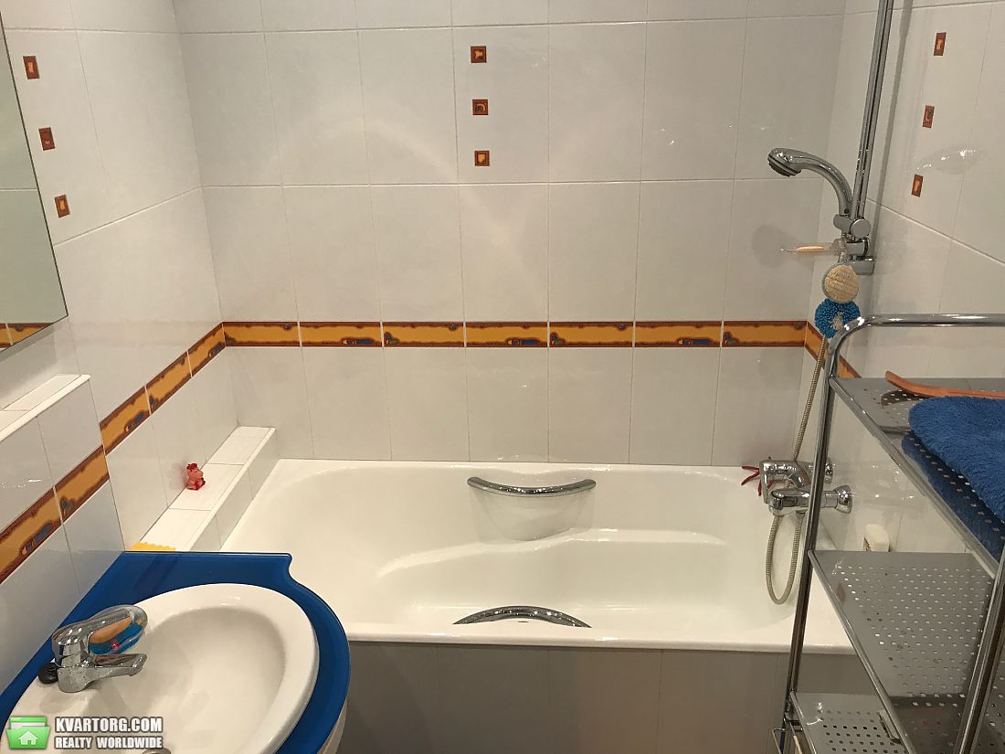 Rent out 3-room apartment. Киев,  Ахматовой — photo 2