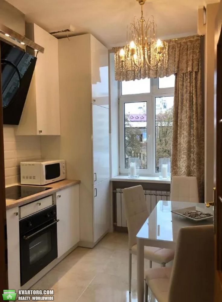 Rent out 2-room apartment. Киев,  Большая Васильковская — photo 8