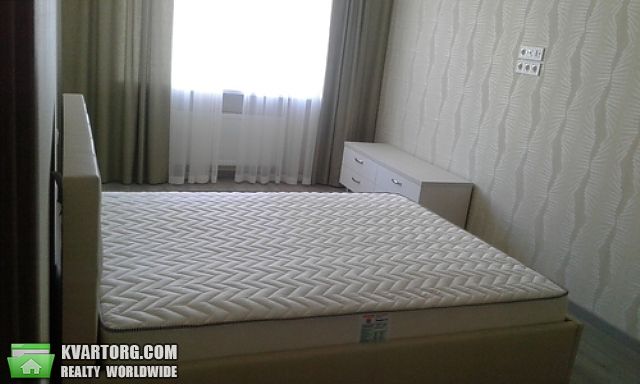 Rent out 2-room apartment. Киев,  Мельникова — photo 4