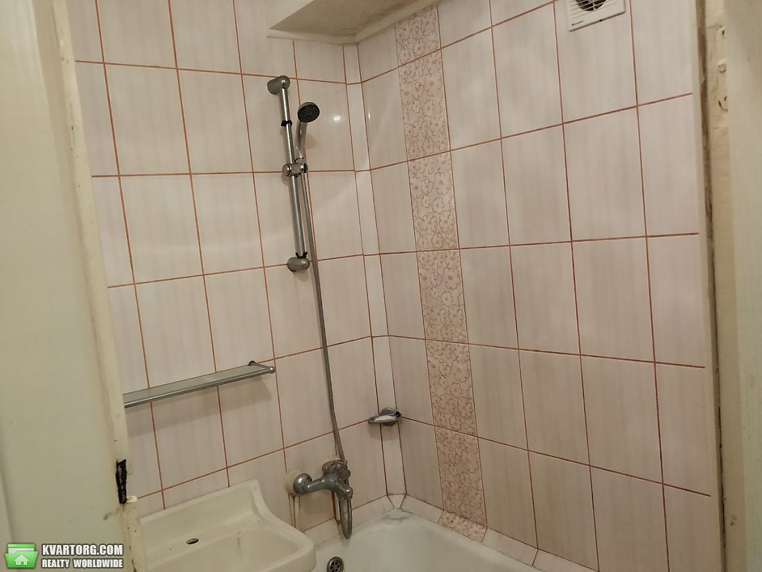 Sell 2-room apartment. Киев, Алишера Навои пр — photo 9