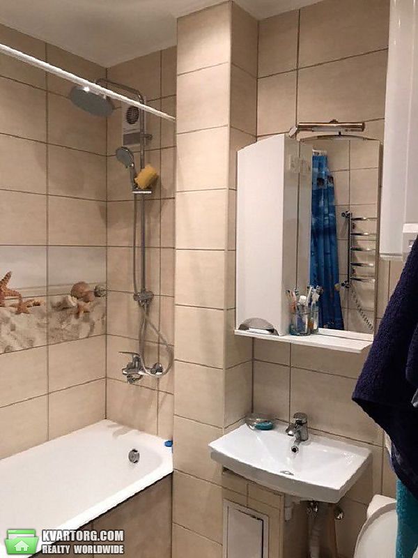 Sell 3-room apartment. Киев,  Волгоградская — photo 10