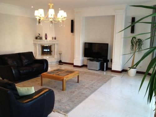 Rent out house. Киев, Петропавловская — photo 2