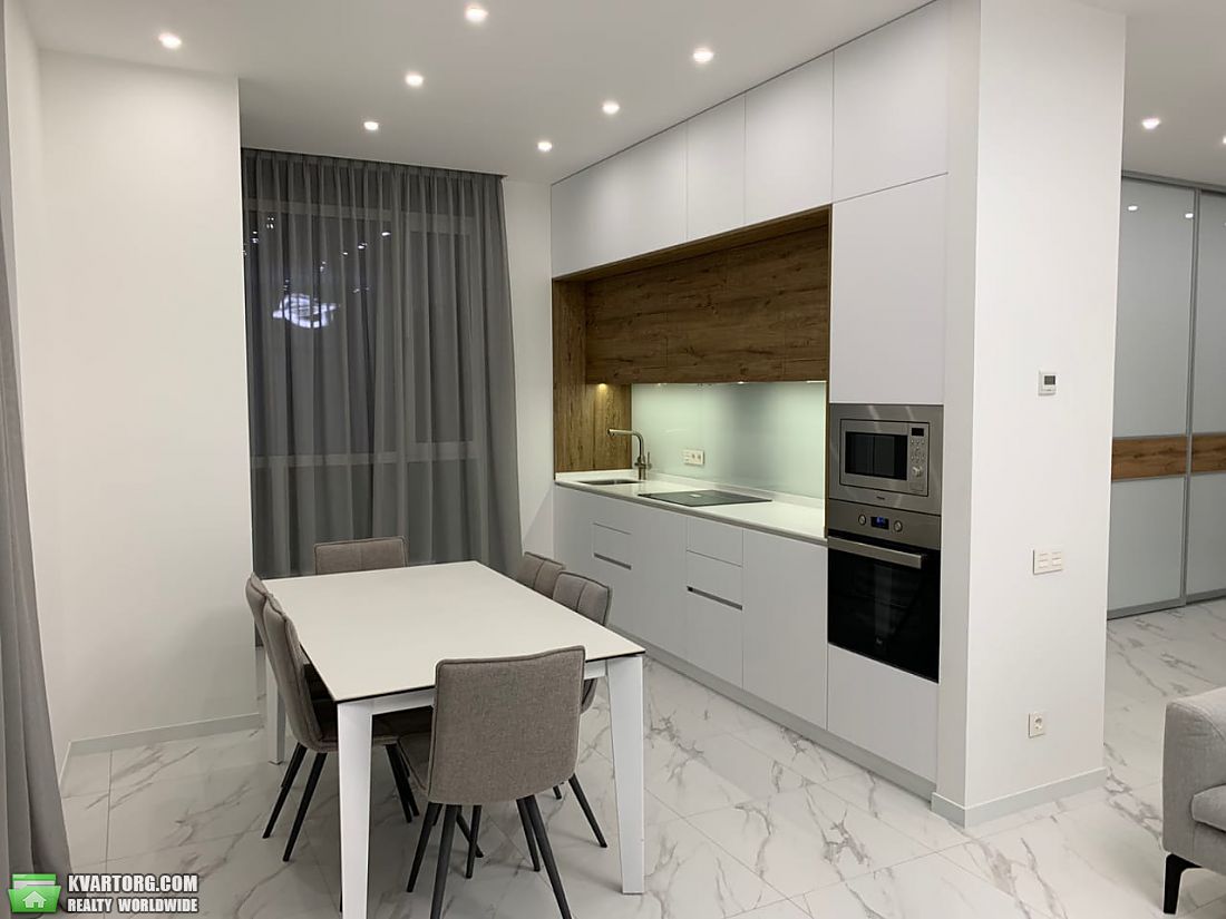 Rent out 4-room apartment. Киев,  Симферопольская — photo 2