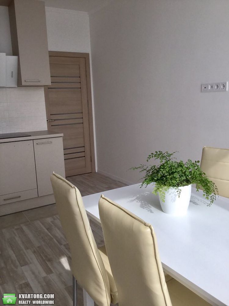 Sell 1-room apartment. Киев,  Соломенская — photo 3