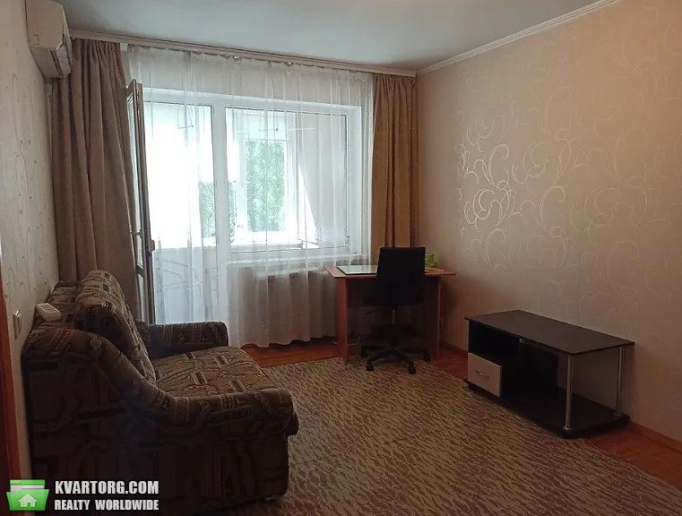 Sell 2-room apartment. Киев,  Машиностроительный пер — photo 1