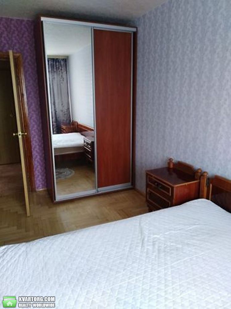 Rent out 2-room apartment. Киев, Остапа Вишни — photo 2