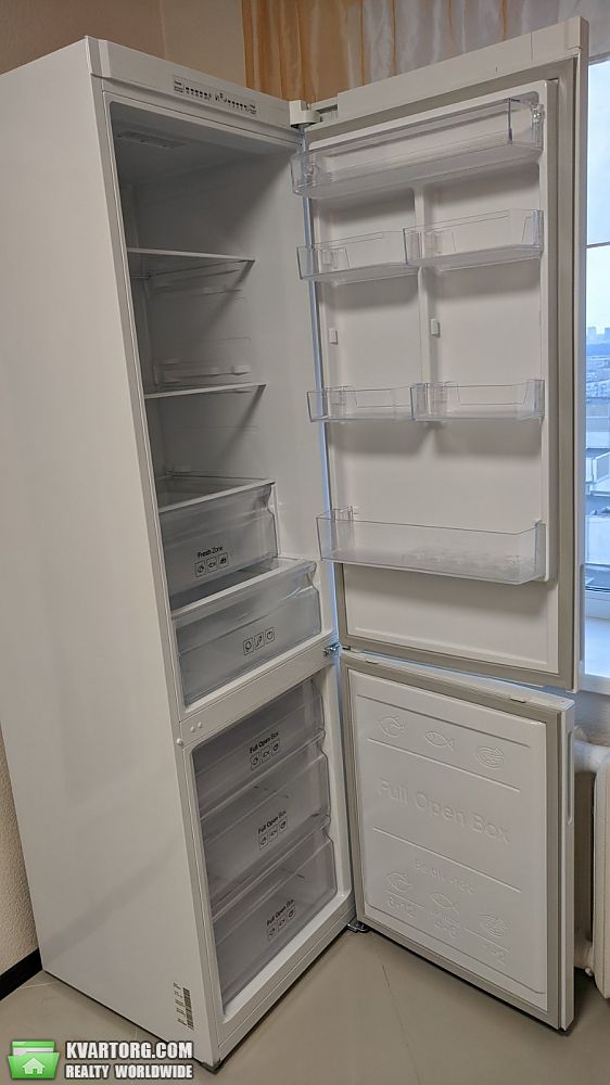 Rent out 3-room apartment. Киев,  Декабристов — photo 8