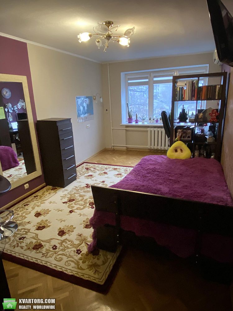 Sell 2-room apartment. Киев,  Симферопольская — photo 2