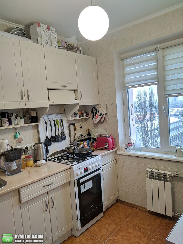 Sell 2-room apartment. Киев,  Свободы пр — photo 1