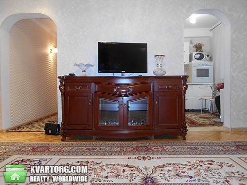 Sell 3-room apartment. Киев, Львовская — photo 1