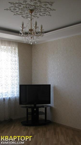 Rent out 1-room apartment. Киев,  Оболонская наб — photo 1