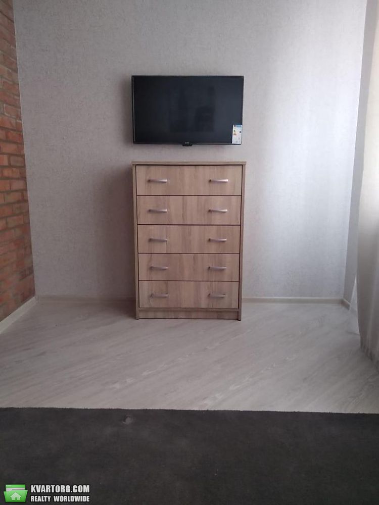 Rent out 1-room apartment. Киев,  Ломоносова — photo 4