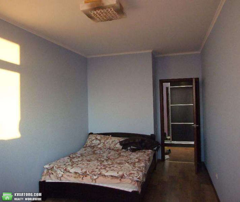 Sell 2-room apartment. Киев,  Воскресенская — photo 4
