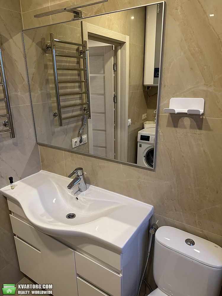 Rent out 2-room apartment. Киев, Вацлава Гавела — photo 7