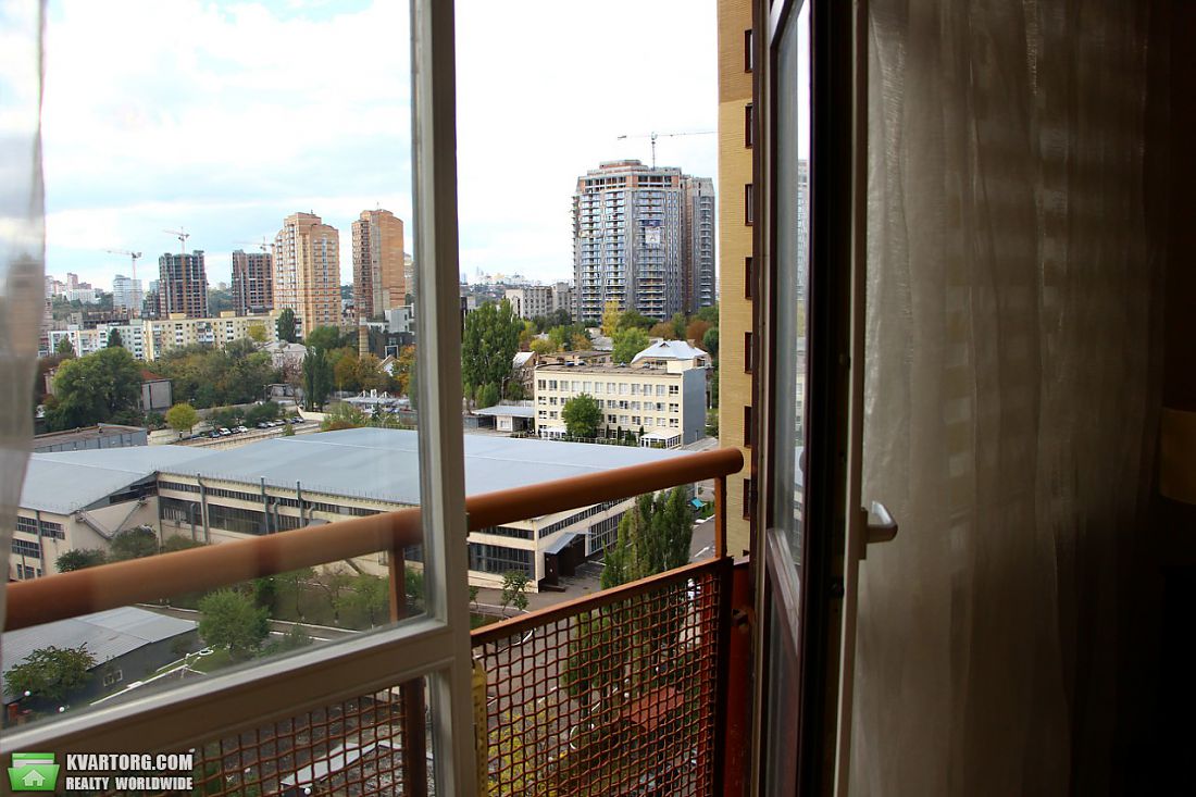 Rent out 3-room apartment. Киев, ул. Коновальца Евгения — photo 6
