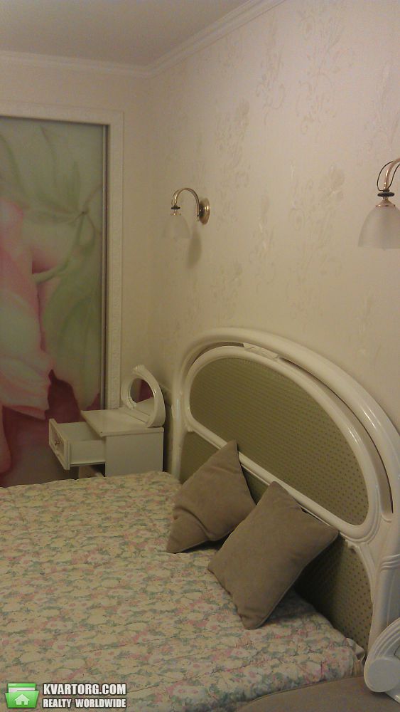 Rent out 2-room apartment. Киев, Драгомирова — photo 7