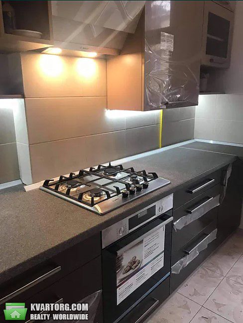 Rent out 3-room apartment. Львов, Генерала чупринки — photo 3