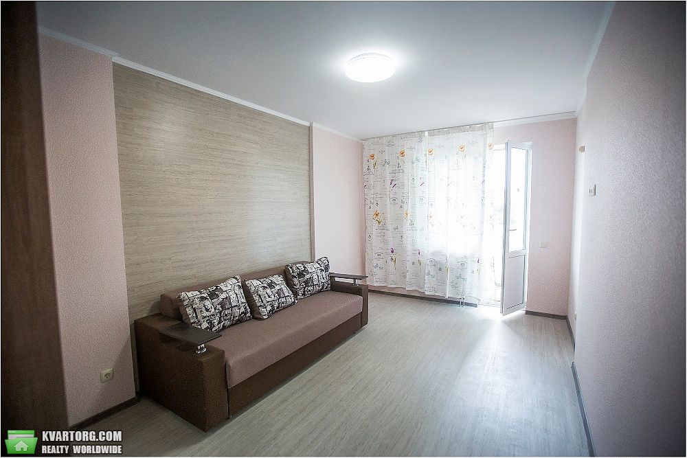 Rent out 1-room apartment. Киев, Донца — photo 1