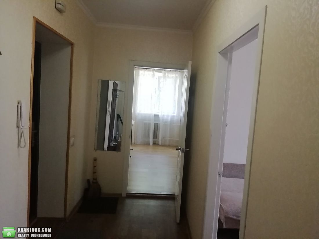 Sell 2-room apartment. Киев,  Нижнеюрковская — photo 1