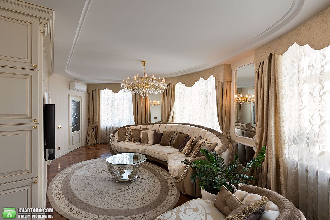 Sell 4-room apartment. Киев,  Щорса — photo 8