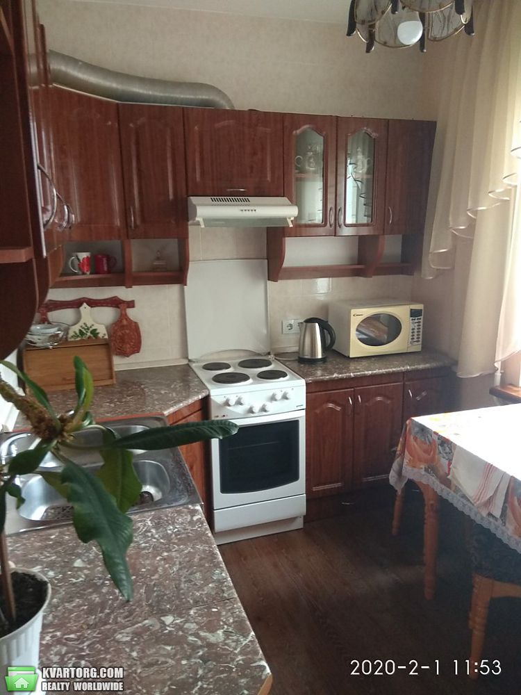 Rent out 3-room apartment. Киев,  Срибнокильская — photo 5