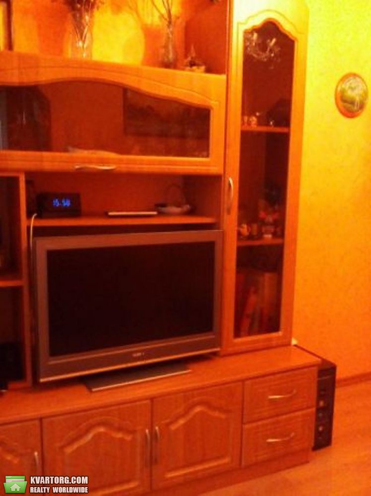 Rent out 3-room apartment. Киев,  Красноткацкая — photo 2