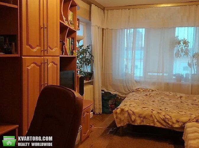Sell 2-room apartment. Киев,  Дегтяревская — photo 2
