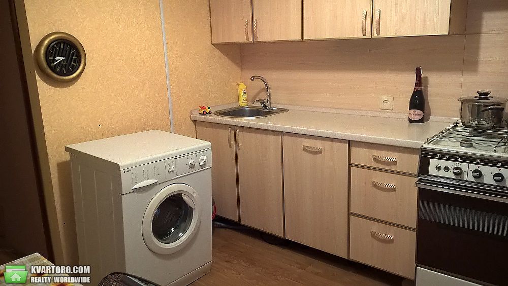 Rent out 2-room apartment. Киев,  Малиновского — photo 1