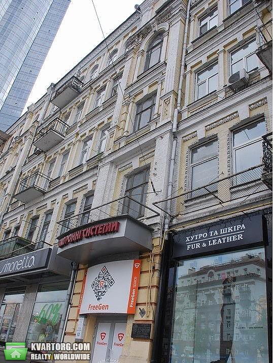 Sell 2-room apartment. Киев,  ул. Бассейная — photo 1