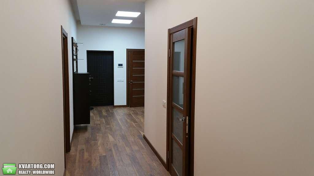 Rent out 4-room apartment. Киев,  Полтавская — photo 10