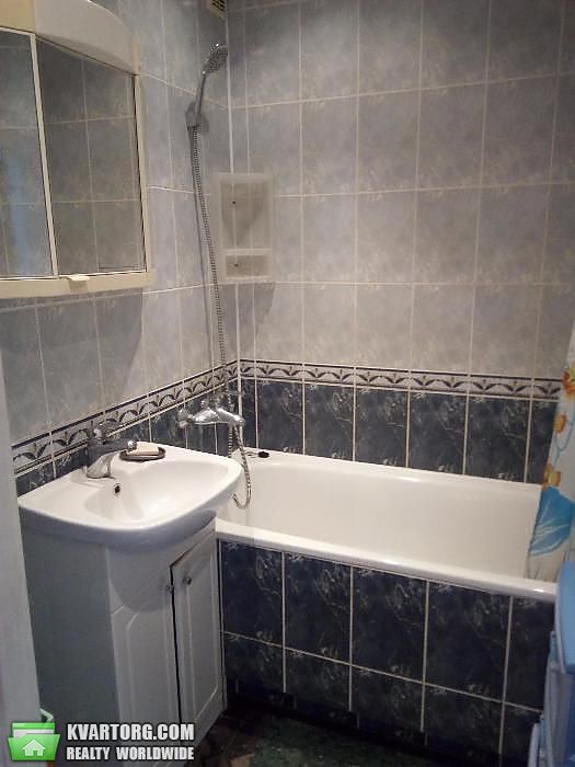 Rent out 2-room apartment. Киев,  Харьковское шоссе — photo 9