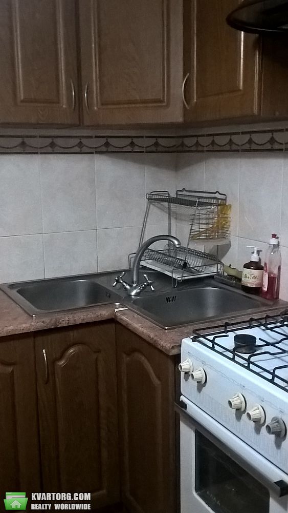 Rent out 3-room apartment. Киев,  Автозаводская — photo 10