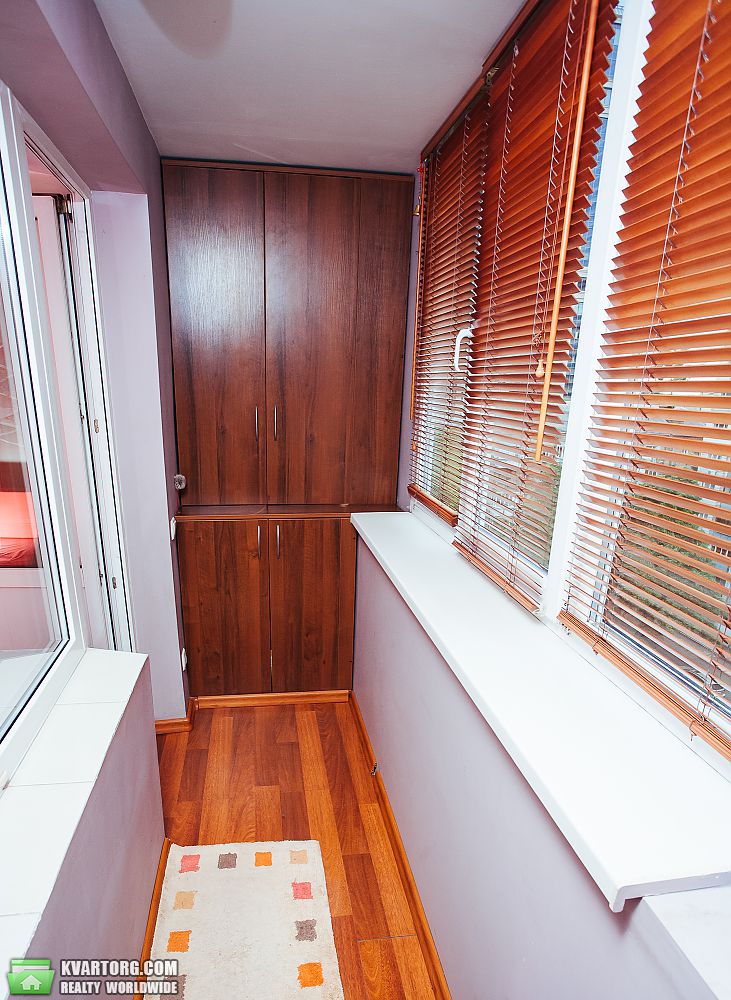 Rent out 2-room apartment. Киев,  Кловский спуск — photo 5