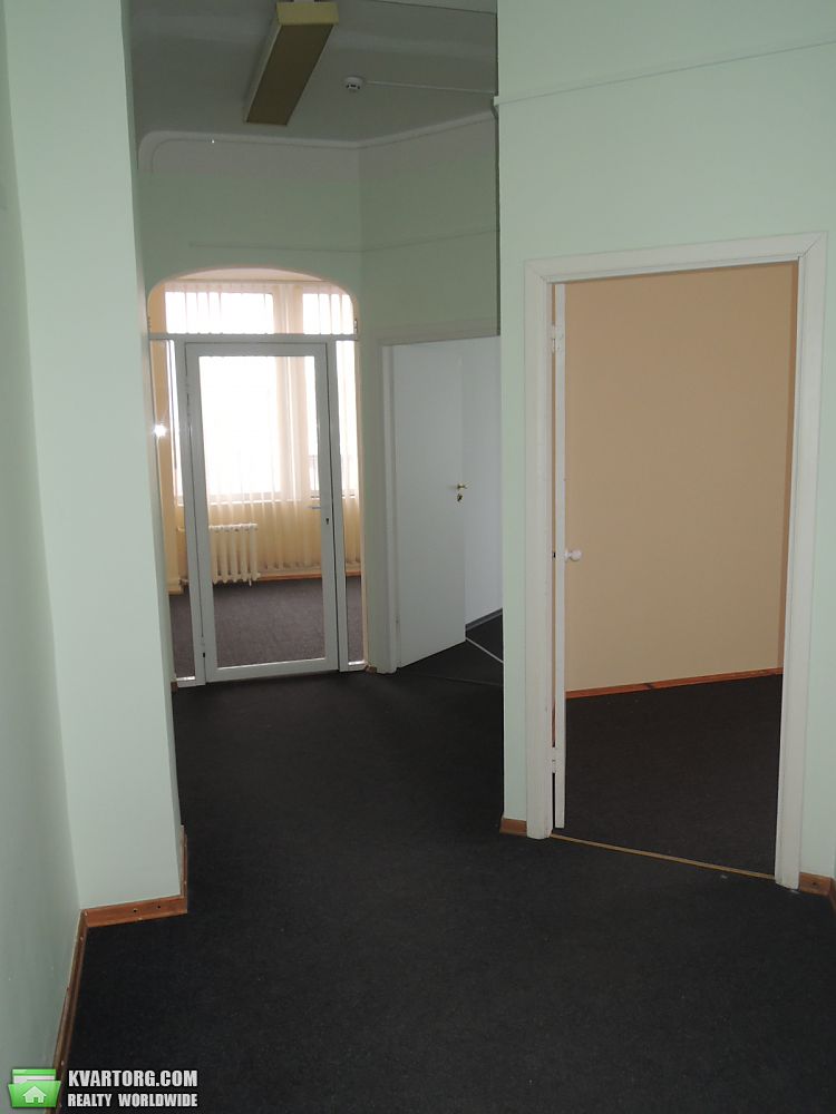 Rent out office. Киев, Соломенская пл — photo 9