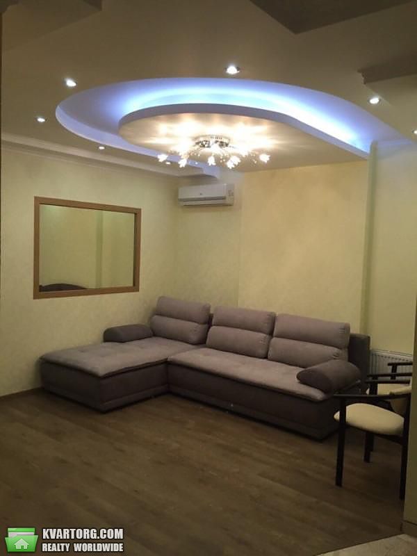 Rent out 2-room apartment. Киев,  Лебедева-Кумача — photo 1