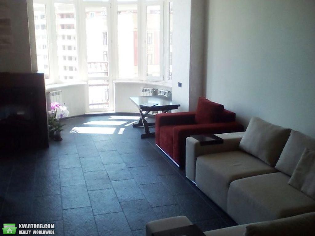 Rent out 2-room apartment. Киев,  Златоустовская — photo 2