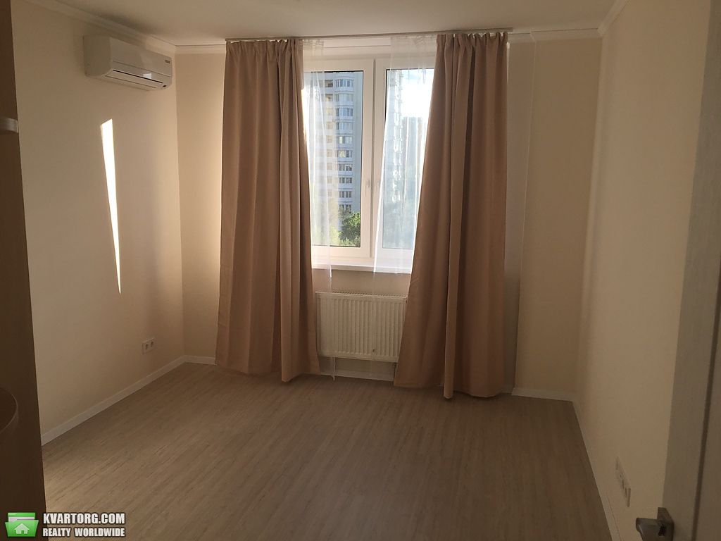 Rent out 2-room apartment. Киев,  Лебедева Николая — photo 5
