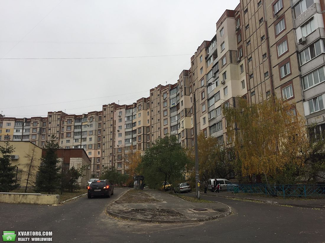 Sell 2-room apartment. Киев,  Каштановая — photo 1