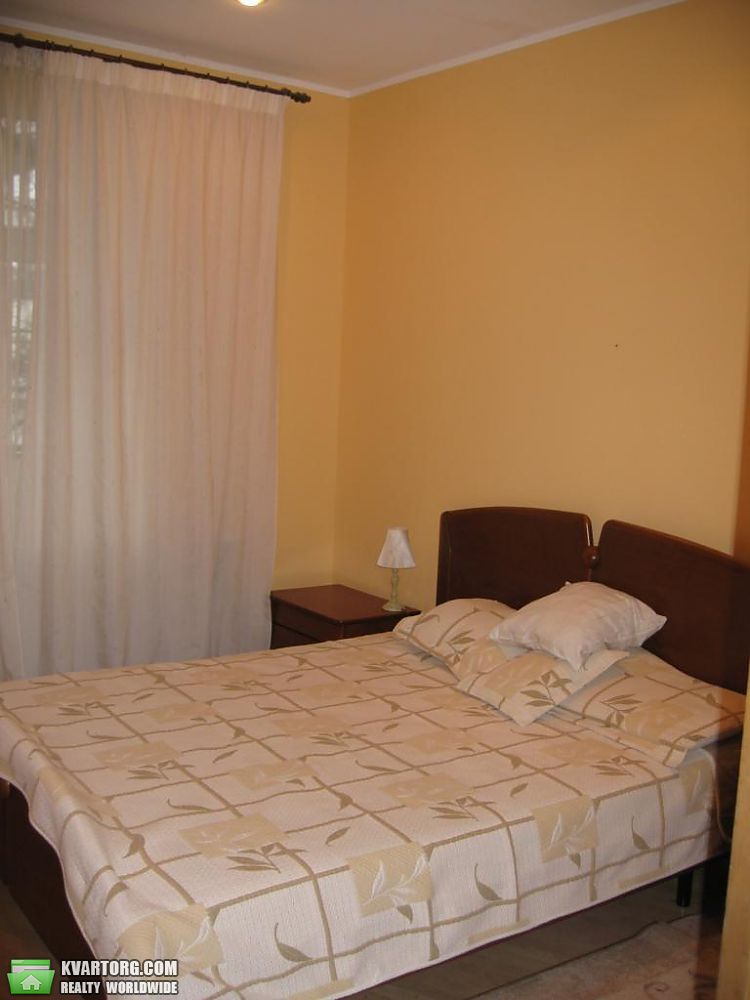 Rent out 2-room apartment. Киев, Деловая — photo 3