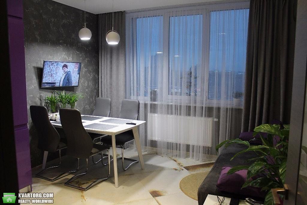 Rent out 3-room apartment. Киев,  Завальная — photo 3
