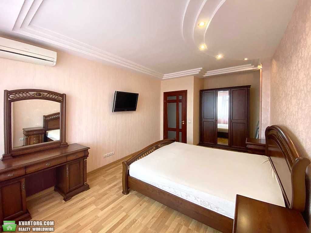 Rent out 2-room apartment. Киев,  Феодосийский пер — photo 5