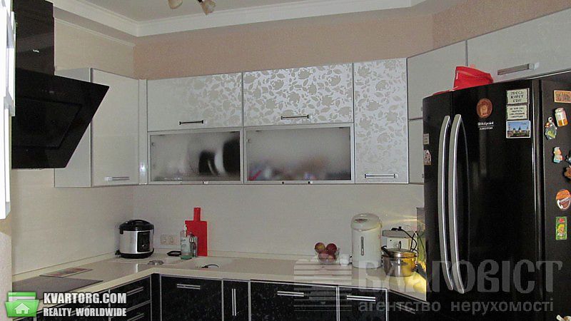 Sell 2-room apartment. Киев,  Эрнста — photo 2