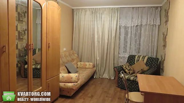 Rent out 3-room apartment. Киев,  Курнатовского — photo 2