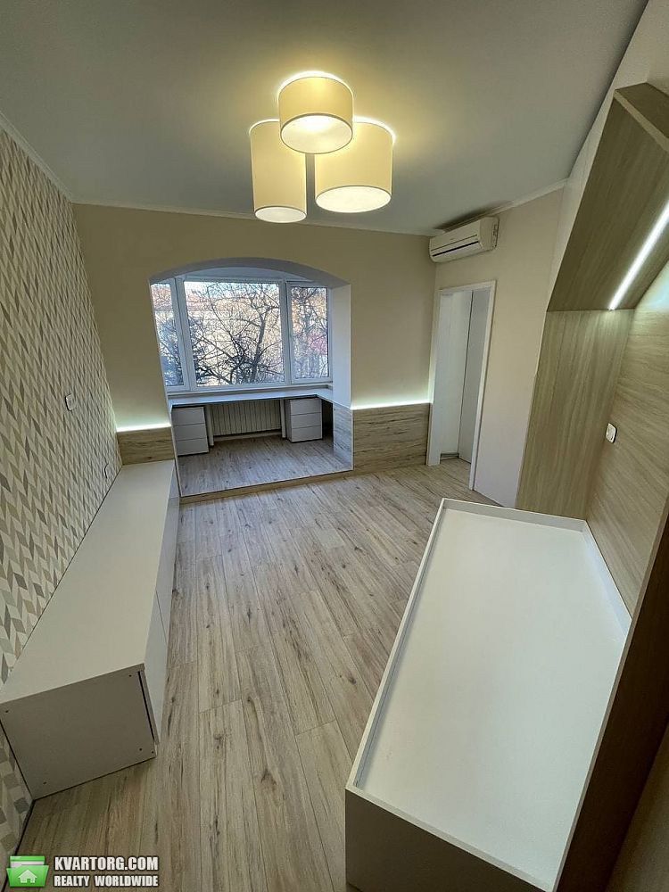 Sell 4-room apartment. Днепропетровск, Владимира Мономаха — photo 7